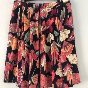 Skirt - LuLaRoe Madison - Pleated Skirt with Pockets - Size XL
